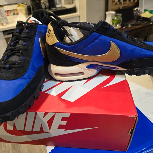 Nike Air Max Waffle SP Hyper Blue Metallic Gold Black FV6946-400 Men's 11.5 NEW - Picture 3 of 14